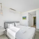 White Haven - Ocean View, Airco, Heated Pool *