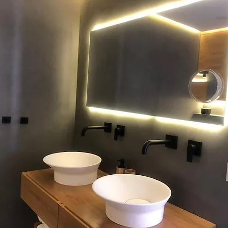 Apartamento Luxury With Stunning Terrace And With Heated Pool