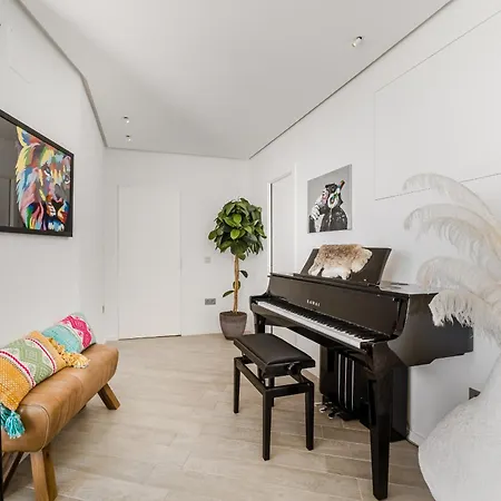 White Haven - Ocean View, Airco, Heated Pool Apartment
