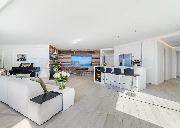 White Haven - Ocean View, Airco, Heated Pool *