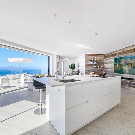 Apartment White Haven - Ocean View, Airco, Heated Pool Costa Adeje (Tenerife)