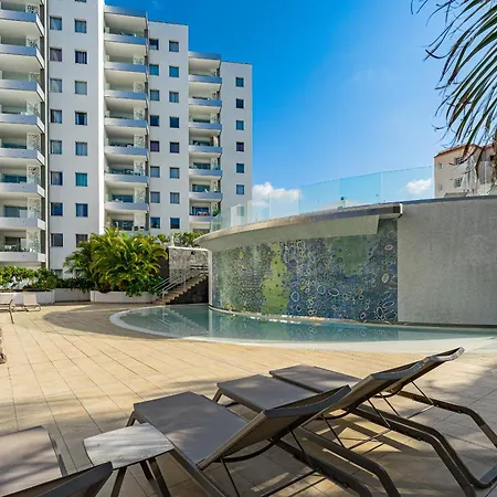 Apartment White Haven - Ocean View, Airco, Heated Pool *