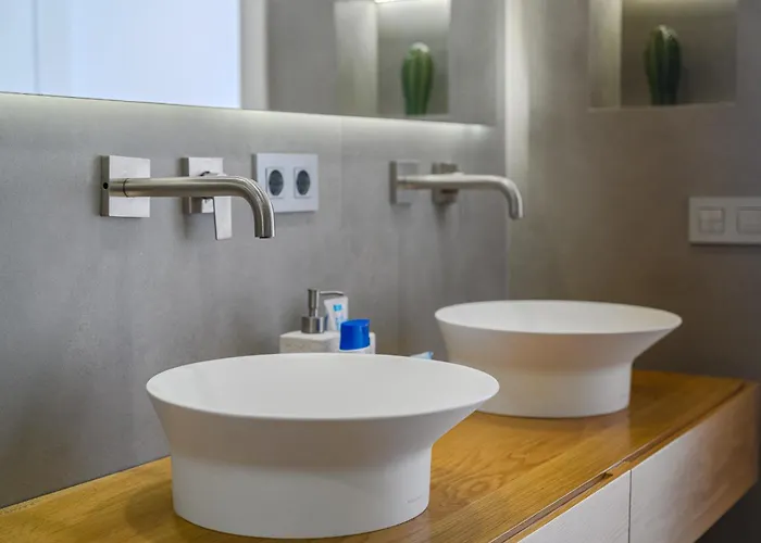 White Haven - Ocean View, Airco, Heated Pool *